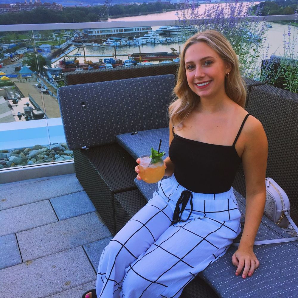 Meet your Posher, Cara